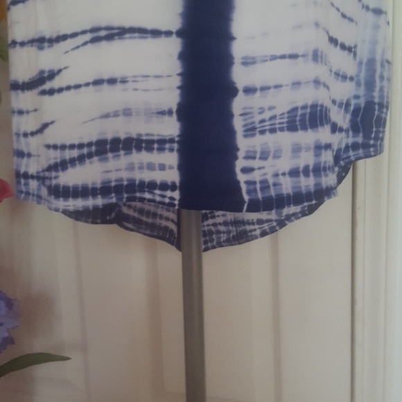 Top - Picture 3 of 3